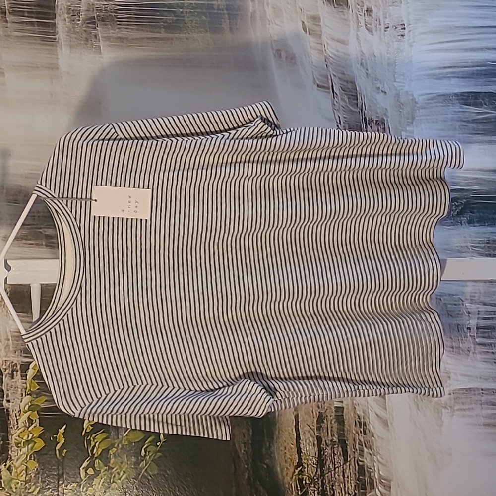 NWT! A New Day Womens XL black white classic striped short sleeve linen top